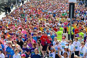 Hire a Coach and bring the whole gang to the Flora Women's Mini Marathon 2014 in Dublin City - Absolute Limos